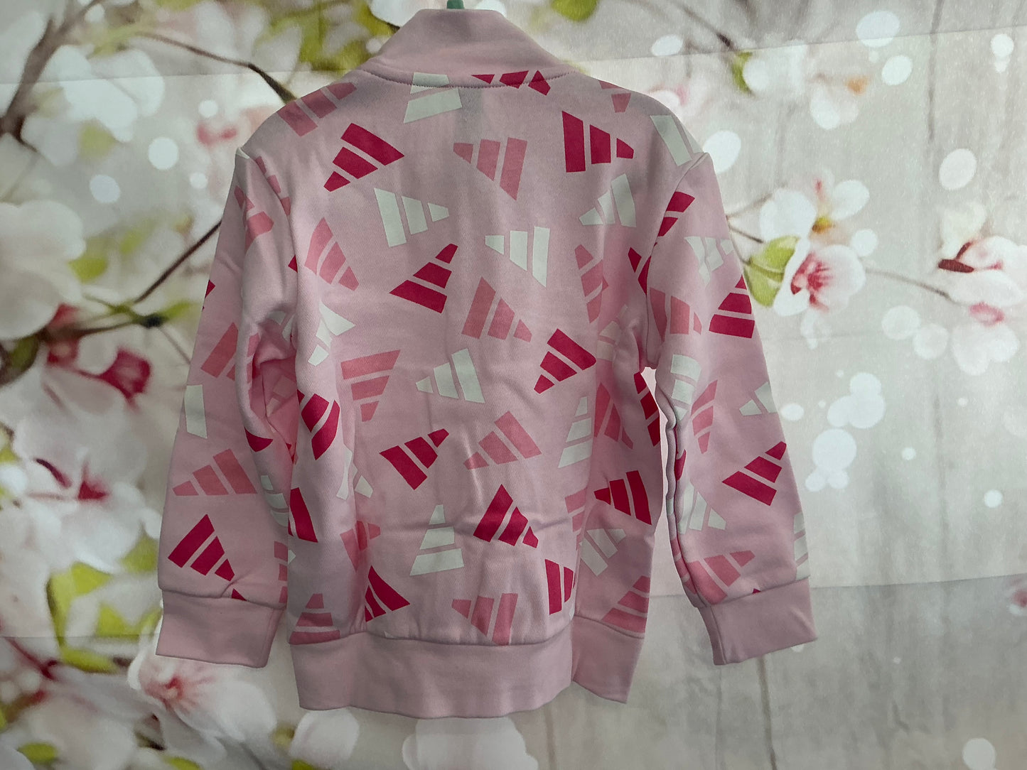 Girls adidas tracksuit age 3/4years of age new with tags