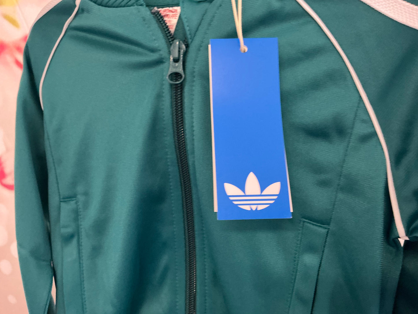 Boys adidas tracksuit age 3/4 years new with tags 0330