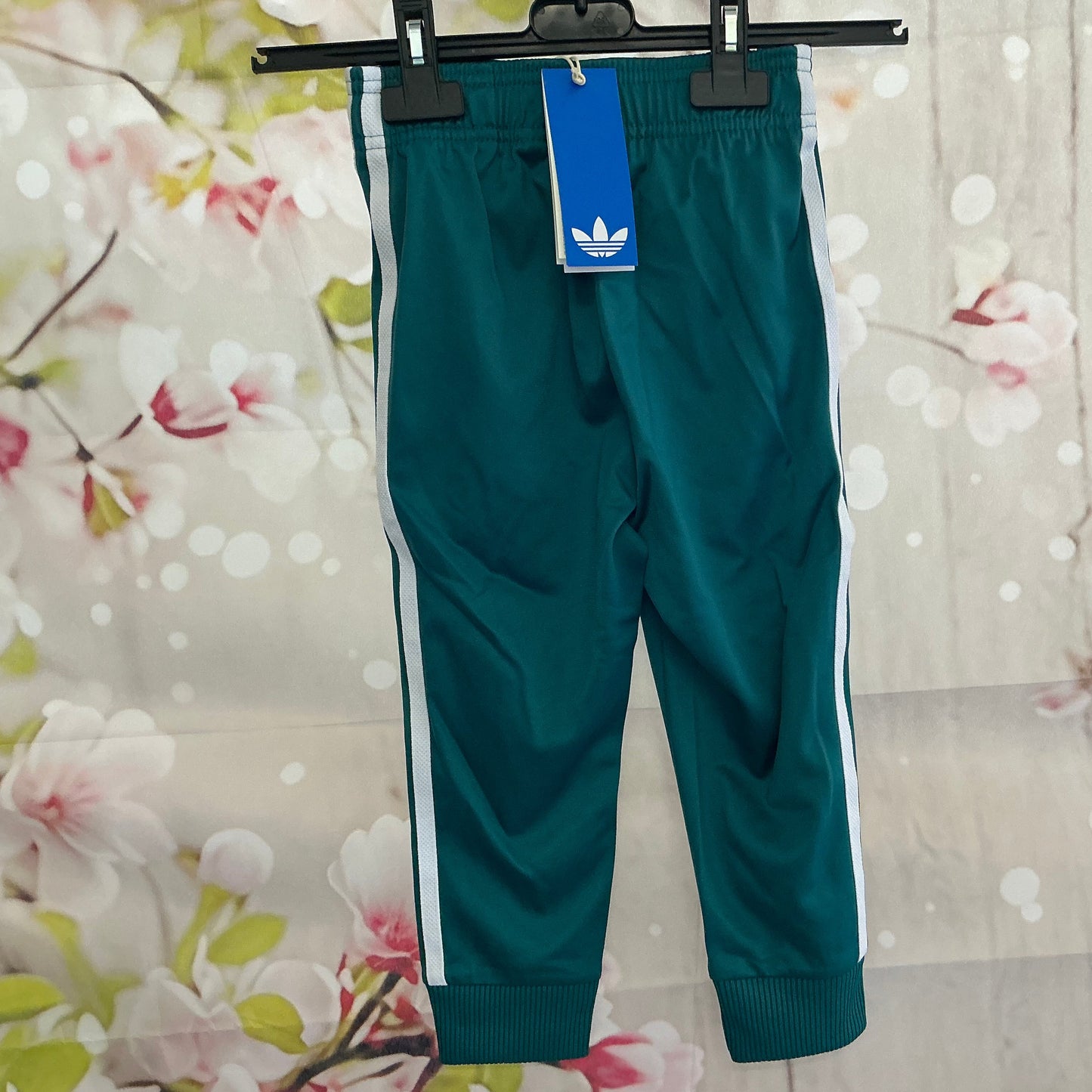 Boys adidas tracksuit age 3/4 years new with tags 0330