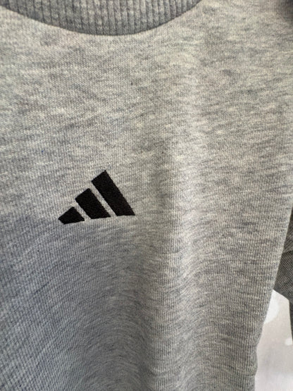 Infants adidas tracksuit set age 9/12 months 0374