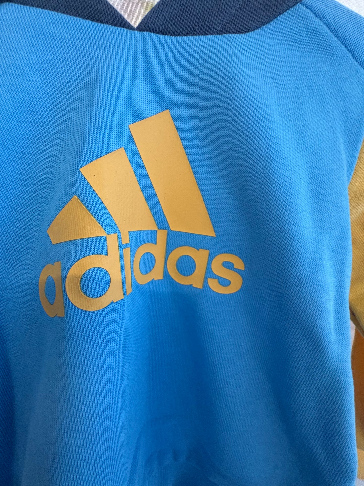 Infants adidas tracksuit set with hood age 3/6 months 0375